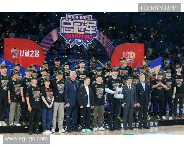 CBA总决赛第四场精彩对决北京队迎战新疆队争夺冠军荣耀